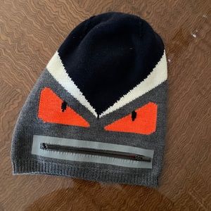 Fendi beanie. Barley used. 100% authentic.